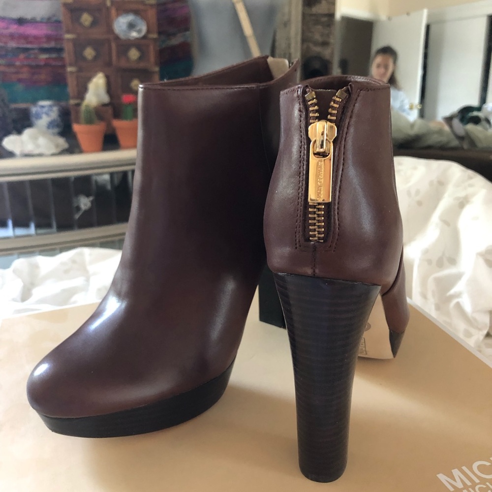 Brown leather Michael Kors Lesly Bootie Heel